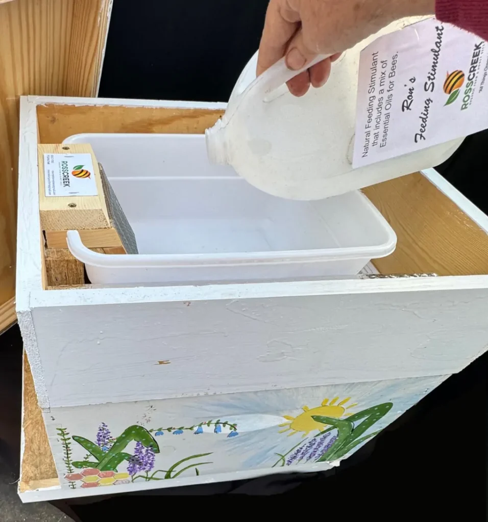 Hive Top Feeder 2